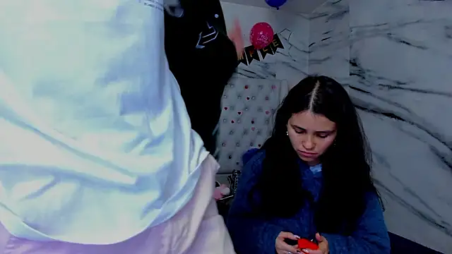 Ari and Storm online show from February 28, 1:56 pm