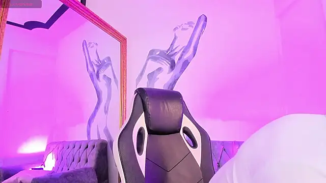 LiamDeep online show from March 5, 8:27 pm