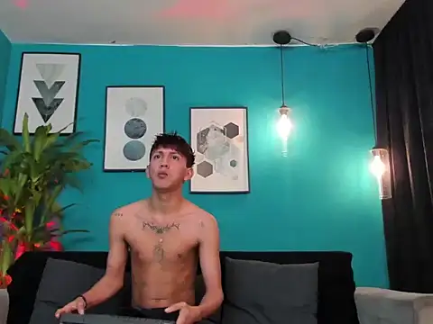 Marcus and Tony online show from December 20, 3:13 am