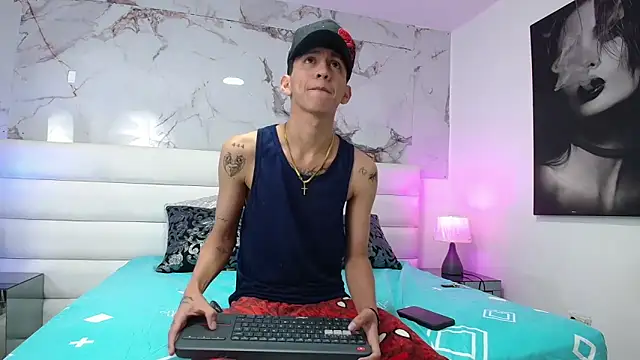 Marcus and Tony online show from April 10, 8:13 pm