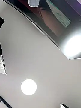 Snapshot of AmiraMorgan chatting on September 28, 3:23 am AmiraMorgan online show from September 28, 3:23 am