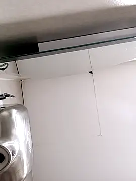 Snapshot of AmiraMorgan chatting on October 9, 2:42 am AmiraMorgan online show from October 9, 2:42 am