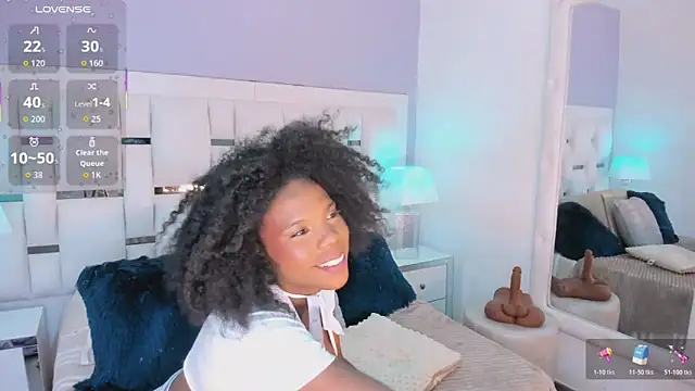 Snapshot of AmiraMorgan chatting on November 14, 3:27 am AmiraMorgan online show from November 14, 3:27 am