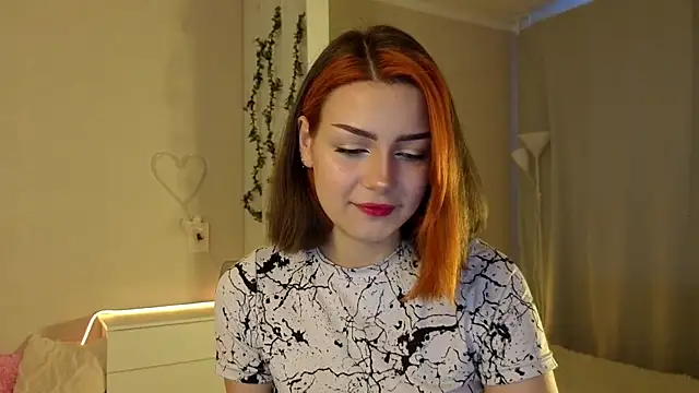 PurrrBerry online show from September 15, 3:28 am