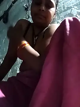 Snapshot of Sheema_tyagi chatting on November 3, 8:21 pm Sheema tyagi online show from November 3, 8:21 pm