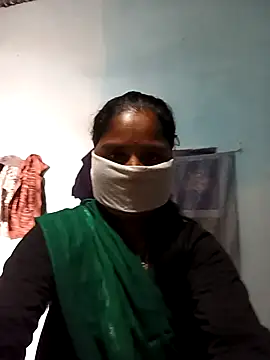 Snapshot of Sheema_tyagi chatting on December 5, 9:18 am Sheema tyagi online show from December 5, 9:18 am