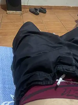 Bruno18cmmmmkk online show from December 22, 12:07 am