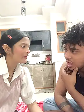 romantic couple1 online show from February 11, 12:15 am