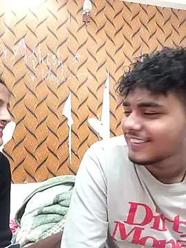 romantic couple1 online show from February 13, 12:50 am