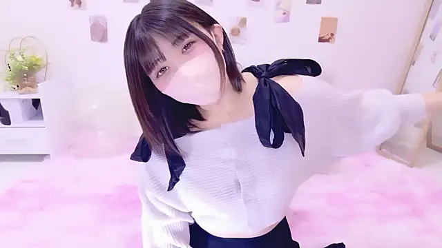 Hinata Sun online show from November 28, 1:36 pm