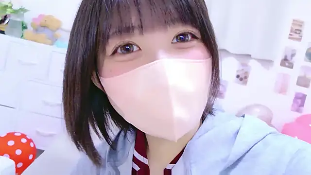 Hinata Sun online show from April 10, 11:59 am