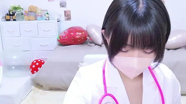 Snapshot of Hinata_Sun chatting on April 30, 12:44 pm Hinata Sun online show from April 30, 12:44 pm