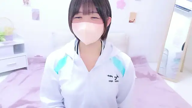 Snapshot of Hinata_Sun chatting on May 18, 11:27 am Hinata Sun online show from May 18, 11:27 am