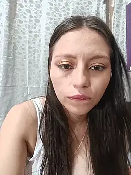 Snapshot of Lahila_ chatting on May 20, 1:39 pm Lahila online show from May 20, 1:39 pm