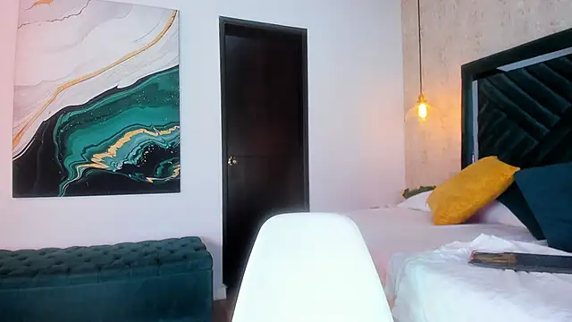 Sofi Moreno online show from April 4, 12:02 pm