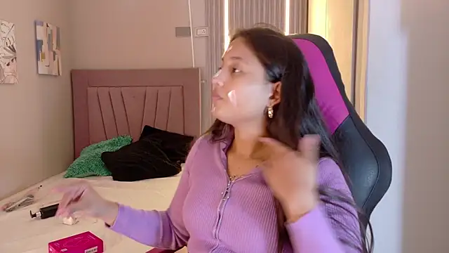 Laly Cherry  online show from November 26, 12:17 pm