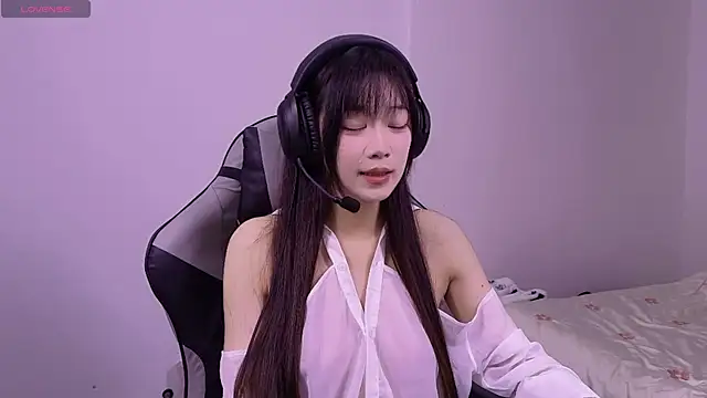 Snapshot of Linbaibai chatting on May 28, 12:02 pm Linbaibai online show from May 28, 12:02 pm