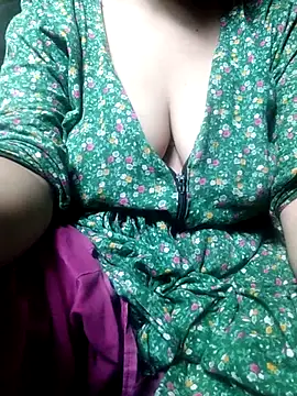 Snapshot of hezabi_queen07 chatting on September 29, 5:01 am hezabi queen07 online show from September 29, 5:01 am