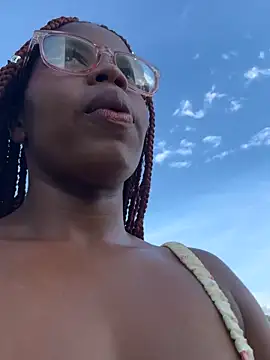 Snapshot of Sweet-Jade chatting on September 13, 9:25 pm Sweet-Jade online show from September 13, 9:25 pm