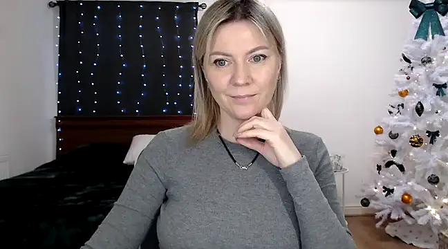 ParadiseAlina online show from December 15, 9:42 pm