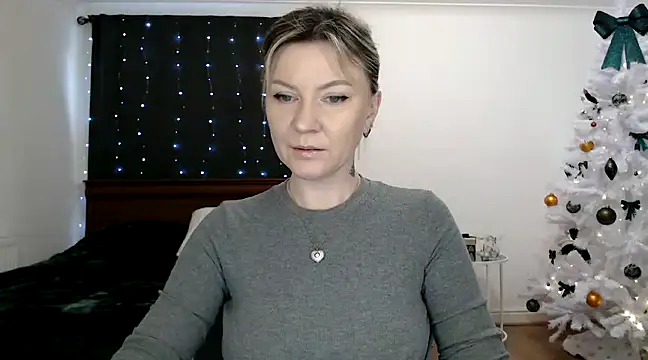 ParadiseAlina online show from December 16, 1:00 pm