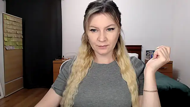 ParadiseAlina online show from October 16, 7:15 pm