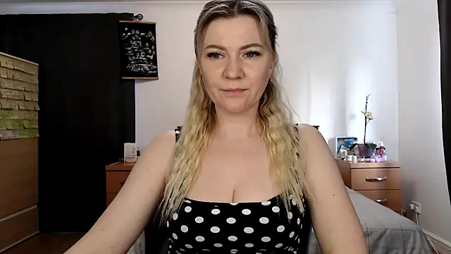 ParadiseAlina online show from April 22, 5:58 pm