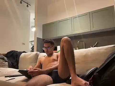 Snapshot of Markitos2323 chatting on November 24, 10:42 pm Markitos2323 online show from November 24, 10:42 pm