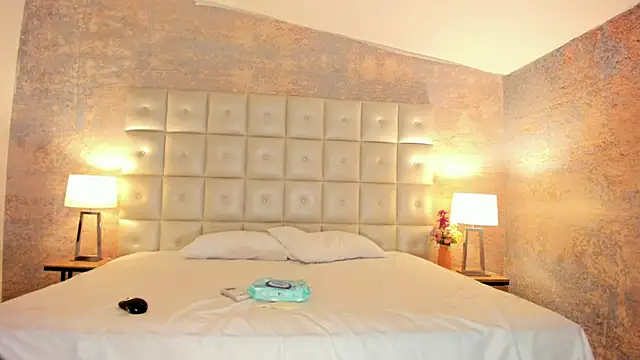 SheyLopez online show from March 23, 3:10 am