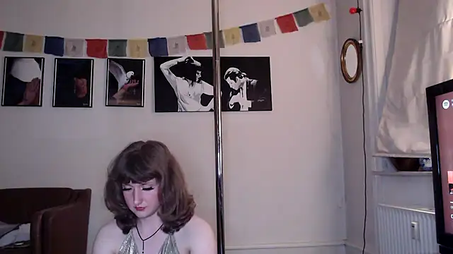 Snapshot of Divine_Dine chatting on September 8, 6:18 pm Divine Dine online show from September 8, 6:18 pm