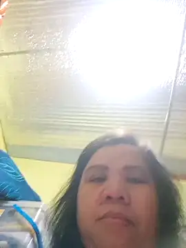 Snapshot of hotlyn45 chatting on November 6, 1:34 pm hotlyn45 online show from November 6, 1:34 pm