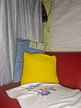 Snapshot of hotlyn45 chatting on February 3, 7:57 am hotlyn45 online show from February 3, 7:57 am