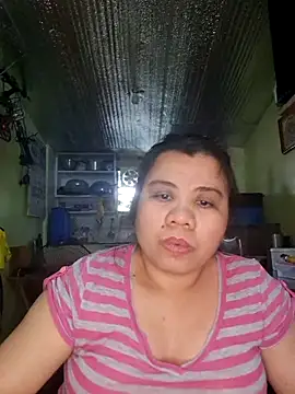 Snapshot of hotlyn45 chatting on February 16, 1:46 am hotlyn45 online show from February 16, 1:46 am