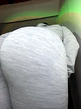 Snapshot of Amelia_laurent chatting on November 27, 7:16 pm Amelia laurent online show from November 27, 7:16 pm