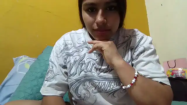 Snapshot of zairabreze chatting on September 10, 1:44 pm zairabreze online show from September 10, 1:44 pm