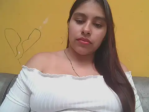 Snapshot of zairabreze chatting on October 18, 8:31 pm zairabreze online show from October 18, 8:31 pm