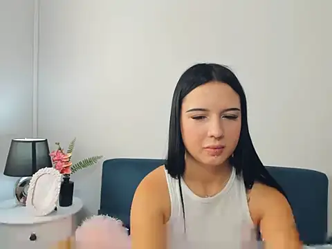 Snapshot of TaliaAdorable chatting on October 4, 7:50 am TaliaAdorable online show from October 4, 7:50 am