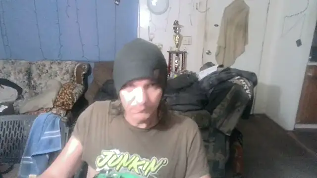 Poundtown1226 online show from October 23, 6:34 am