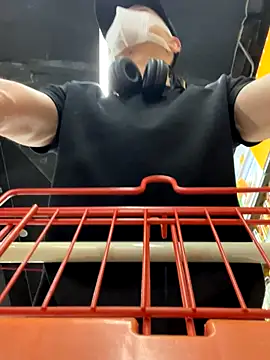 anhkiet huang online show from December 1, 1:38 pm