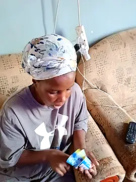 sweetdebbiexxxx online show from December 18, 7:58 am