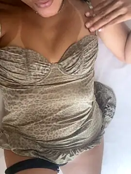 Katianesantos online show from September 25, 5:27 pm