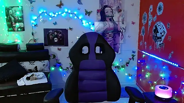 Snapshot of carol_20 chatting on December 20, 1:47 am carol 20 online show from December 20, 1:47 am