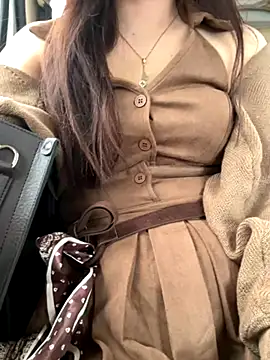 Snapshot of susu_baby chatting on October 24, 7:49 am susu baby online show from October 24, 7:49 am