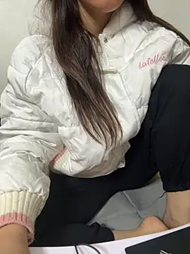 Snapshot of susu_baby chatting on November 19, 5:07 am susu baby online show from November 19, 5:07 am