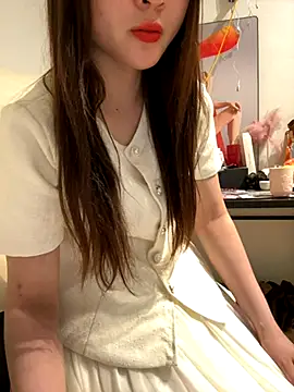 Snapshot of susu_baby chatting on November 30, 6:17 am susu baby online show from November 30, 6:17 am