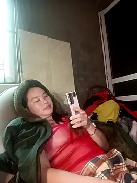 Snapshot of suki-lady chatting on October 24, 2:19 am suki-lady online show from October 24, 2:19 am