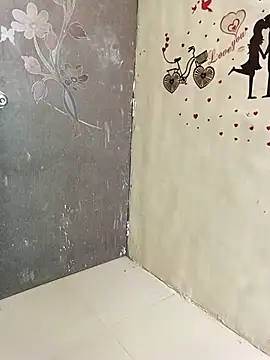 Daizy Shah online show from April 20, 8:17 am