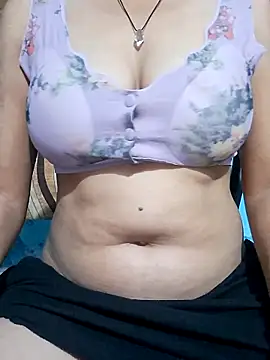 Snapshot of Your-sweety chatting on October 1, 1:17 pm Your-sweety online show from October 1, 1:17 pm