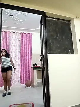 Snapshot of Shikha-mehra7 chatting on November 2, 2:03 am Shikha-mehra7 online show from November 2, 2:03 am