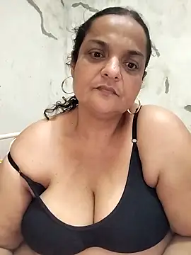 Snapshot of Vydinha chatting on October 14, 9:26 pm Vydinha online show from October 14, 9:26 pm